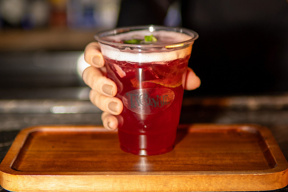 taco-yote-drinks-Sparkling-strawberry